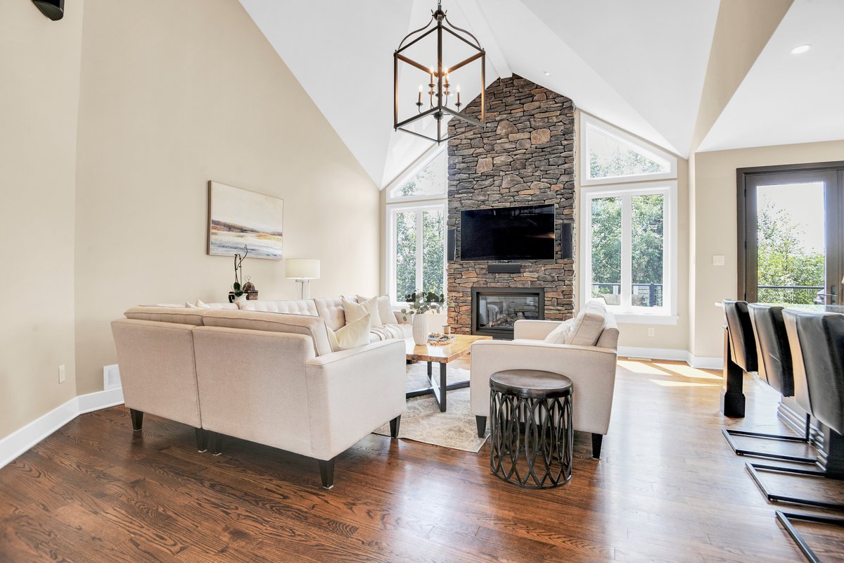 Carol Traversy Ottawa Real Estate Sales Representatives 646