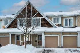 23560387_241-meadowbreeze-drive_1