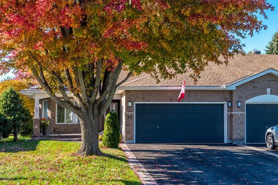 57 Amberlakes Drive