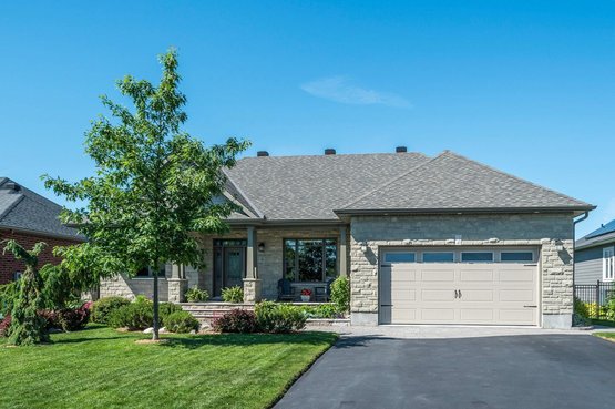 53 Bald Eagle Crescent