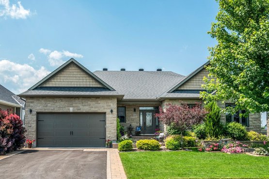 76 Bald Eagle Crescent