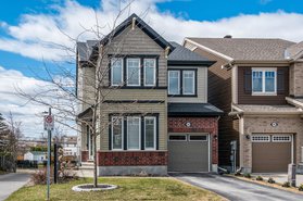 23560345_48-escallonia-court_1